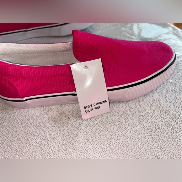 NWT thefashionsupply slip on shoes - Picture 5 of 7
